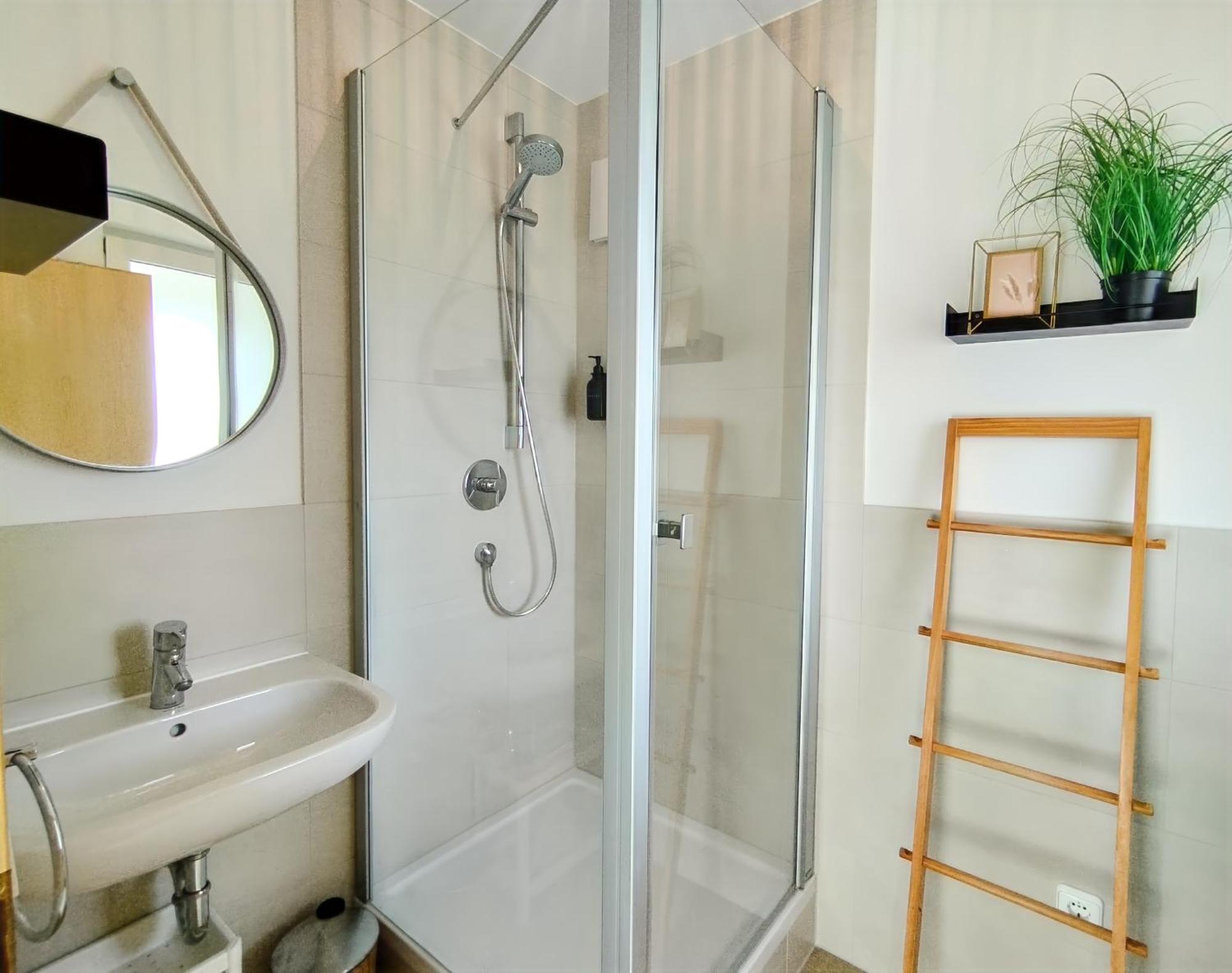Seeblickapartment Fuer Bis Zu 12, Nuernberg & Schwabach In 30-35 Minuten Zu Erreichen, Sauna, Arbeitsplatz, Dachterrasse & Grill Spalt Exteriér fotografie